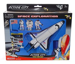 Space Shuttle w/3 Astronauts